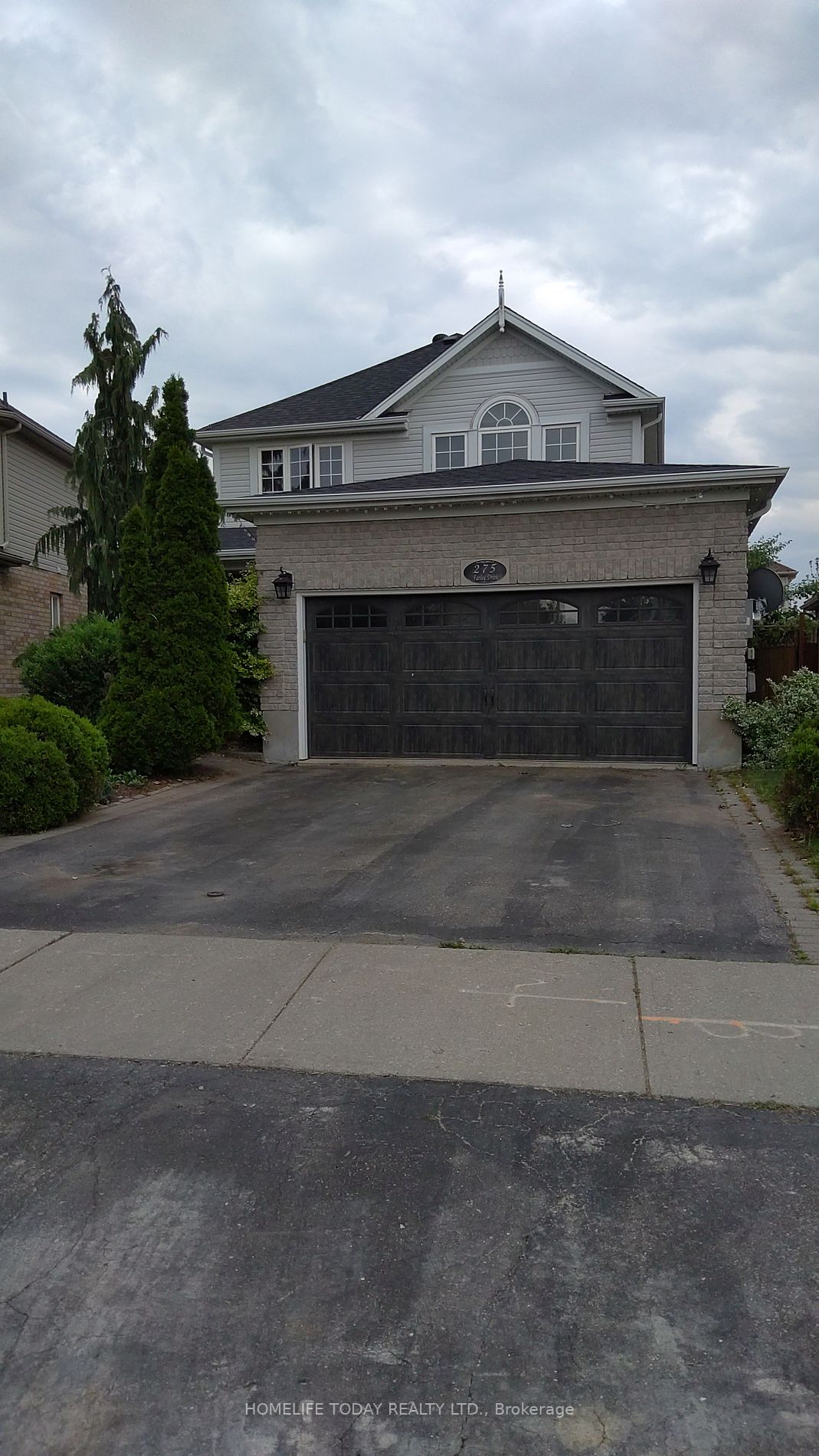 275 Farley Dr