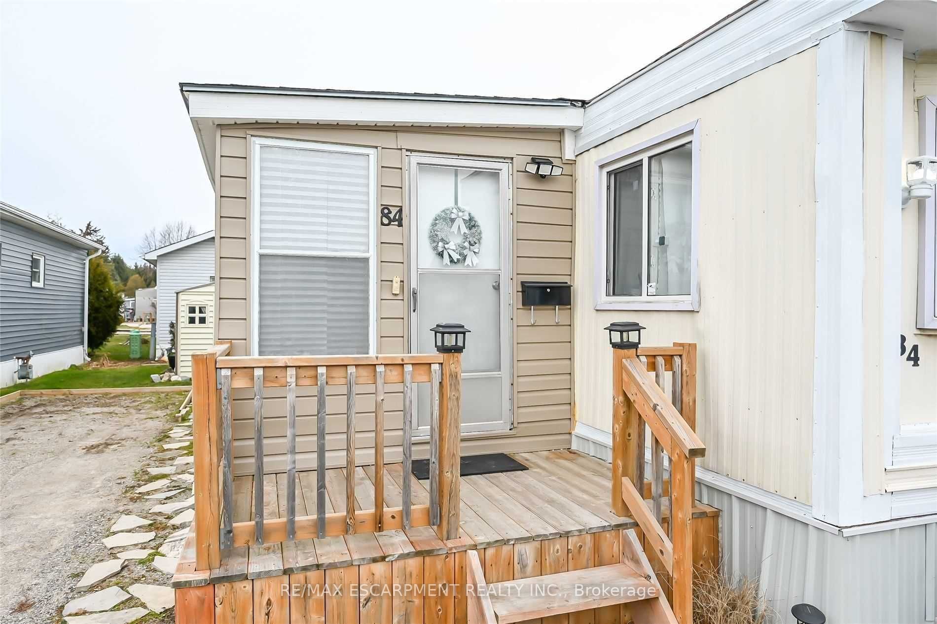 2189 Dundas St, #84