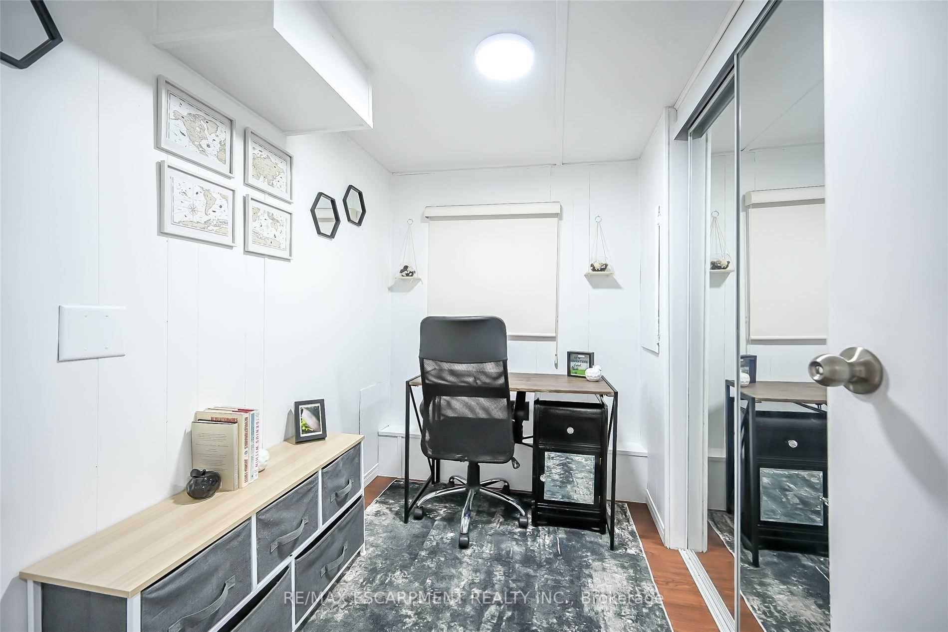 2189 Dundas St, #84