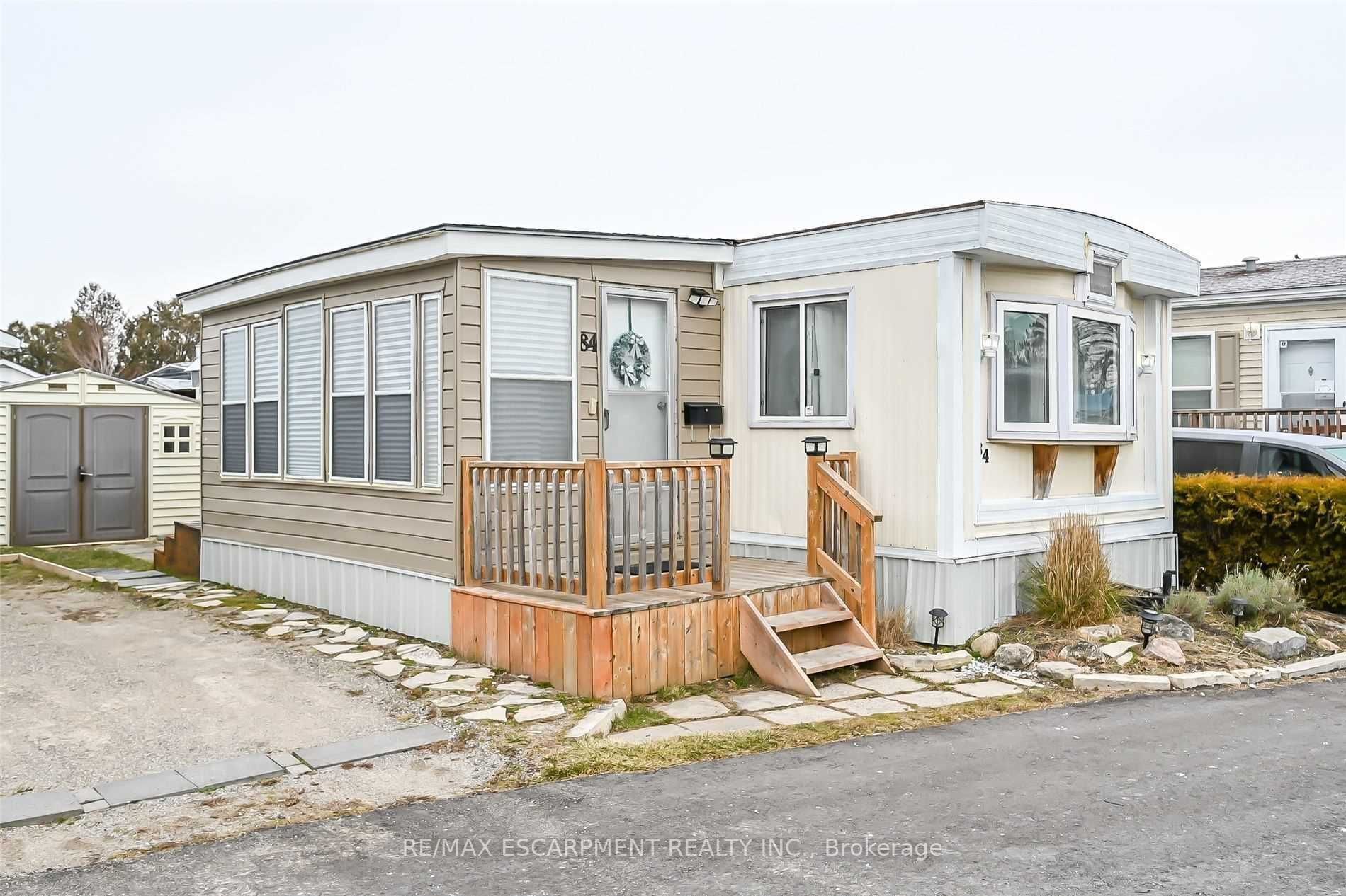 2189 Dundas St, #84
