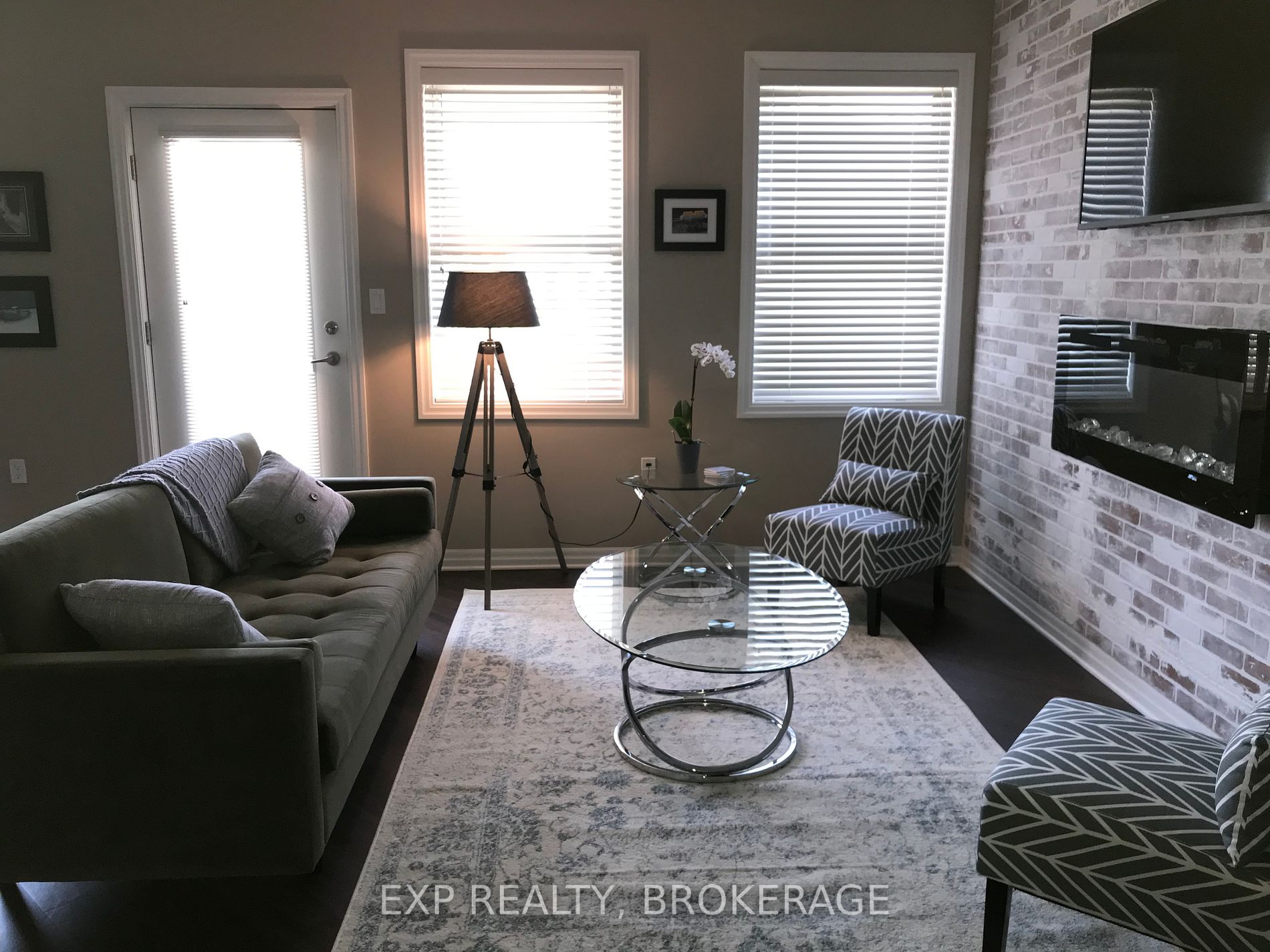 Listing X6142180 - Large Photo # 2