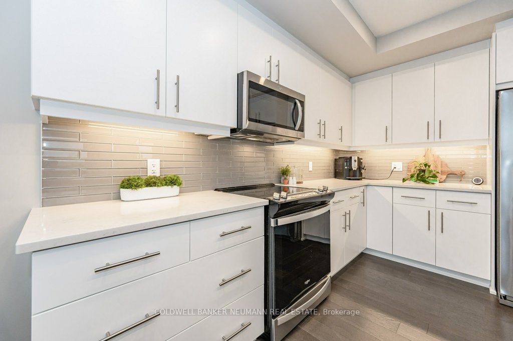 1880 Gordon Street, #412