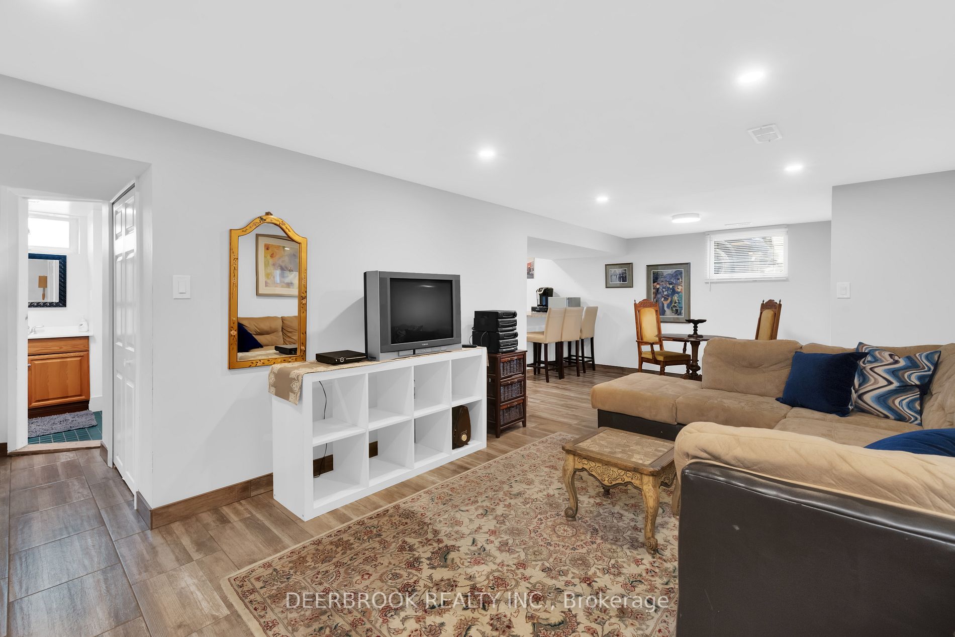 1255 Virginia Ave W
