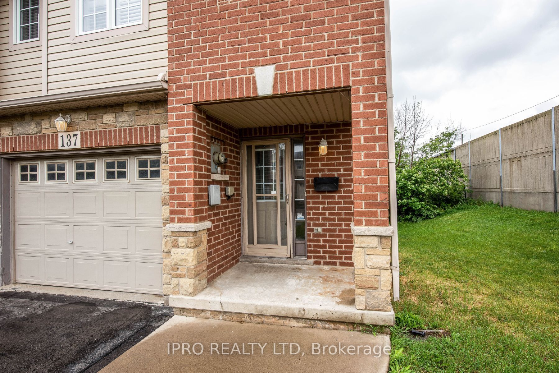 137 Whitefish Cres