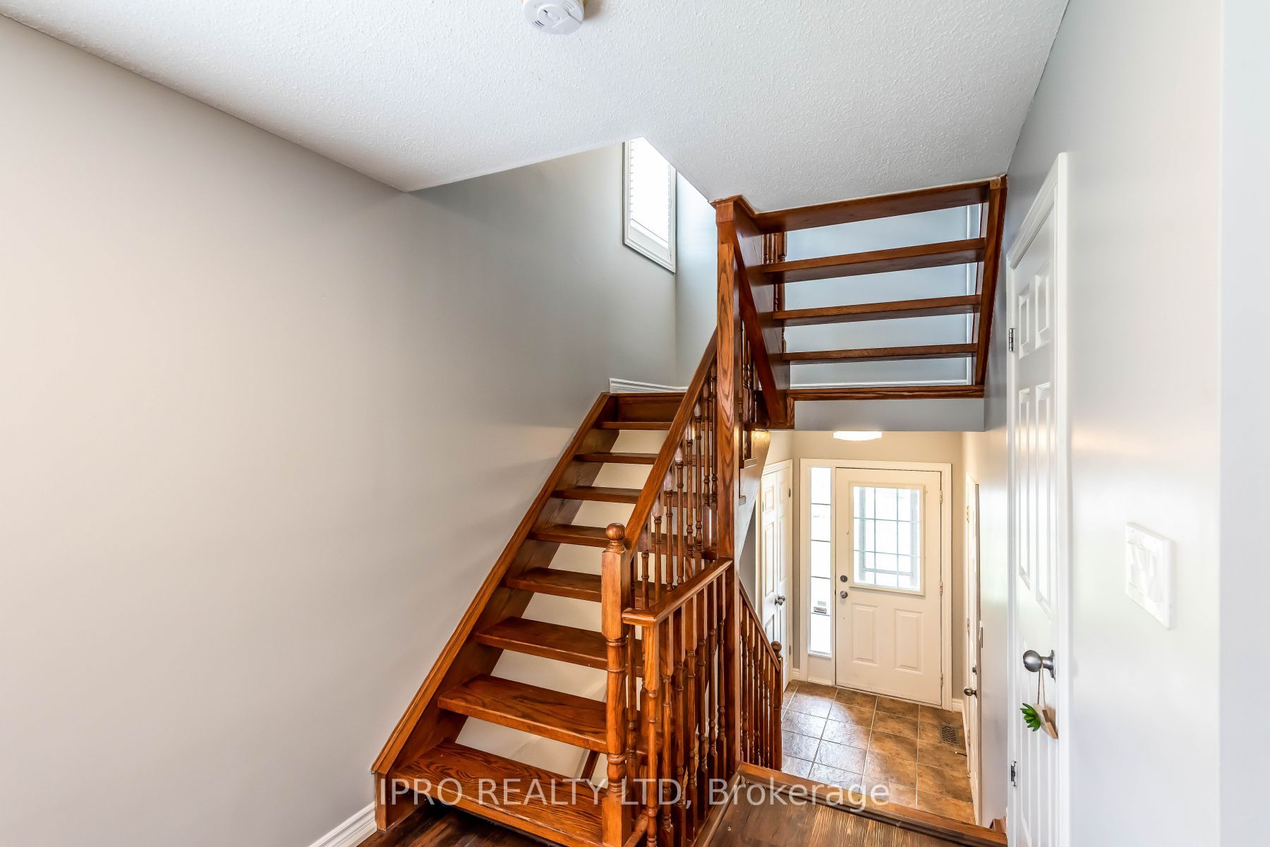 137 Whitefish Cres