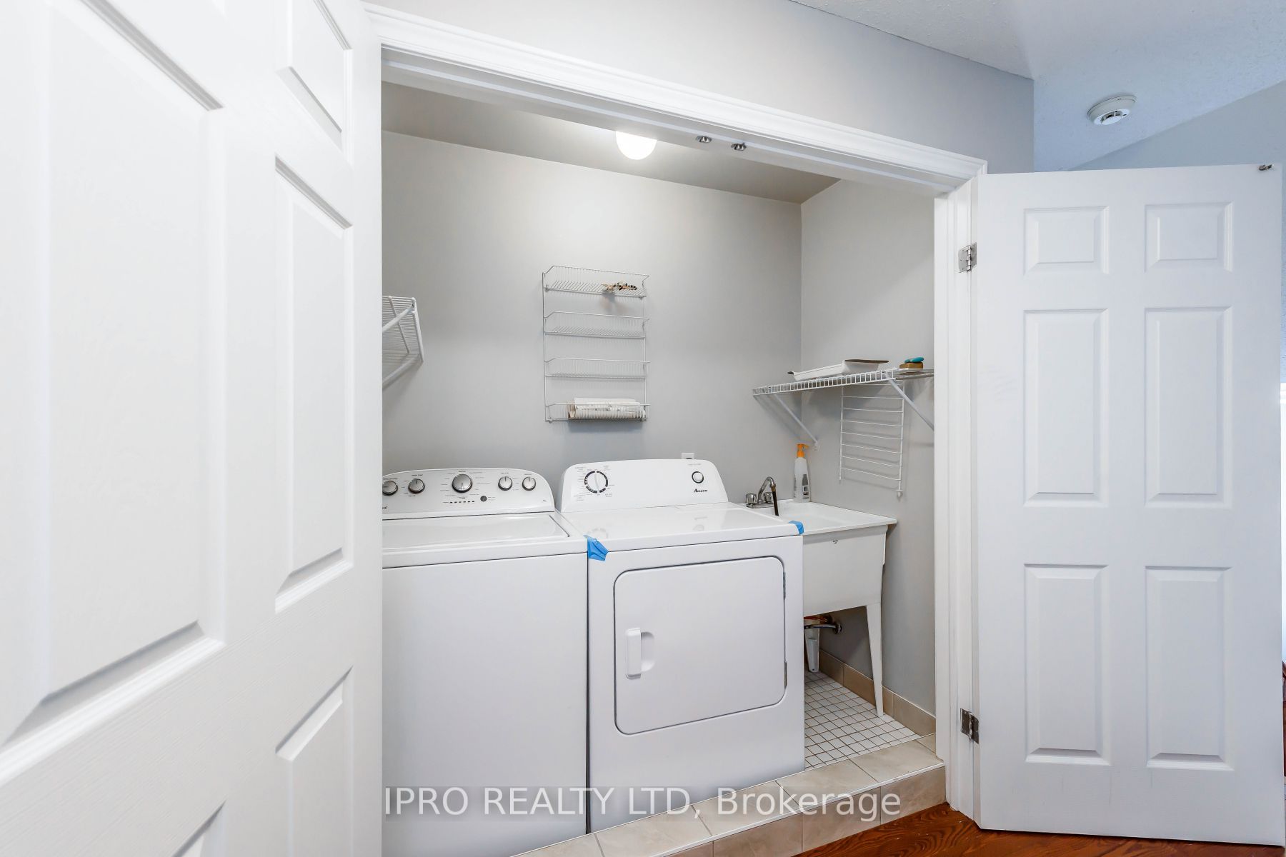 137 Whitefish Cres