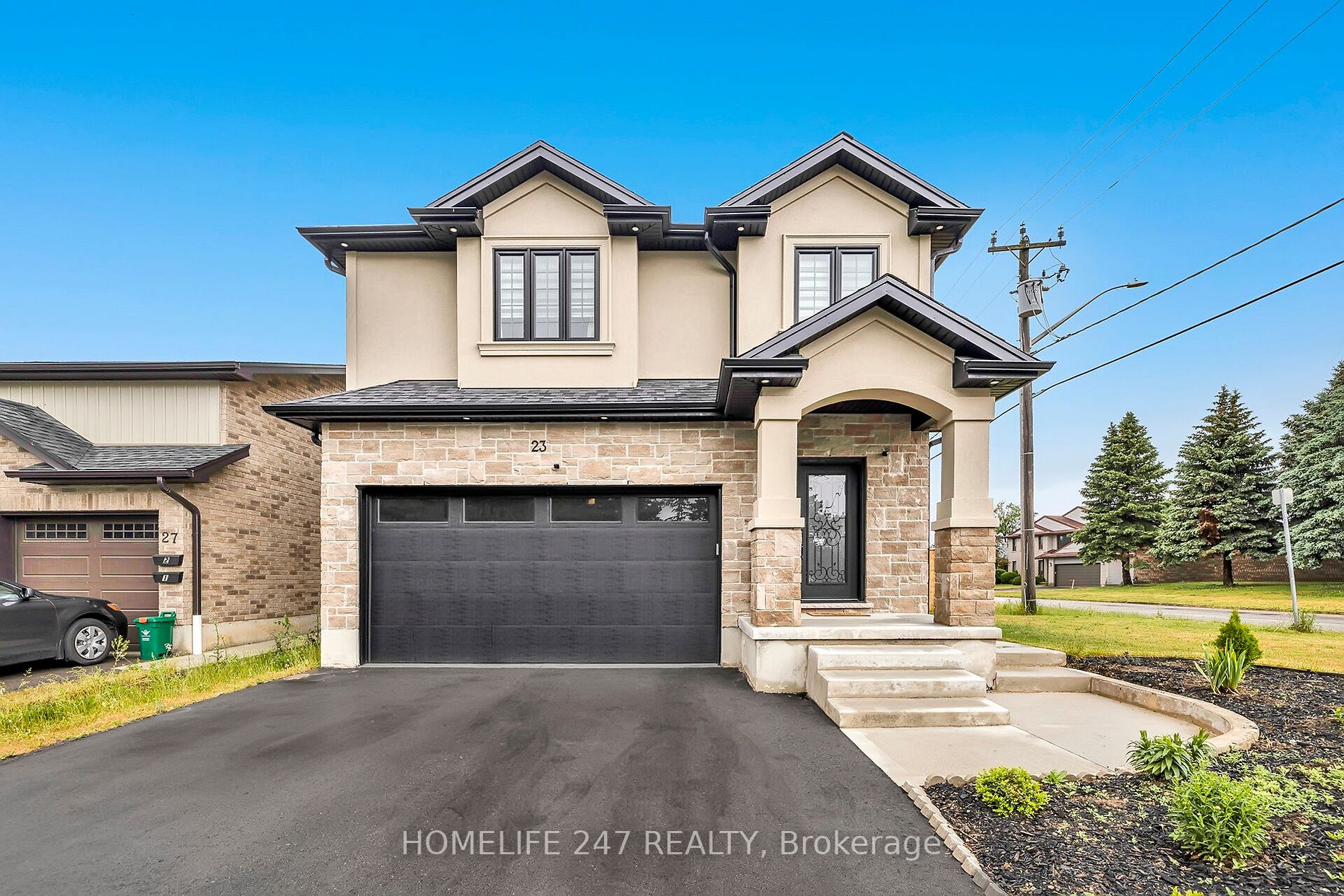 23 Forfar Ave