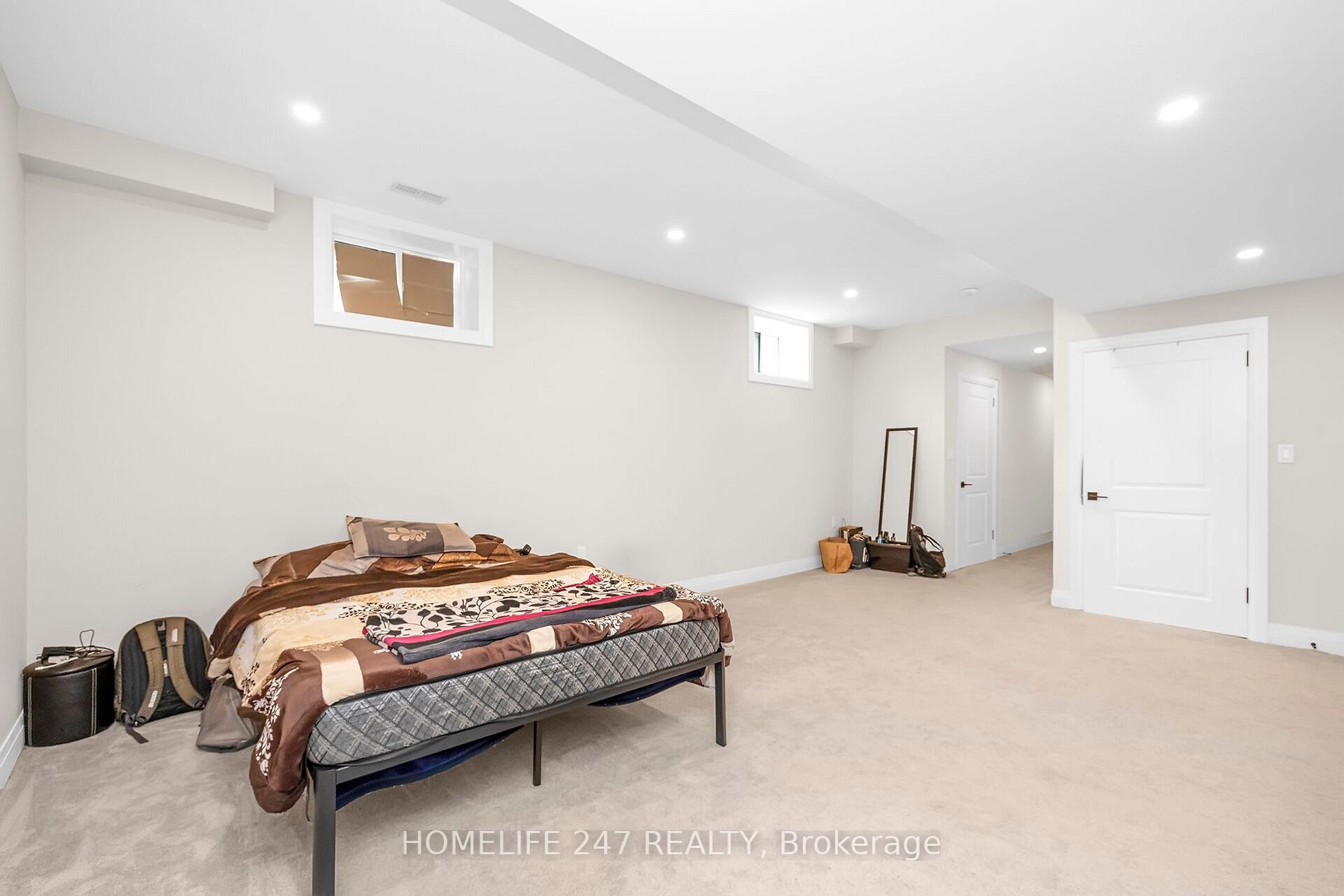 23 Forfar Ave