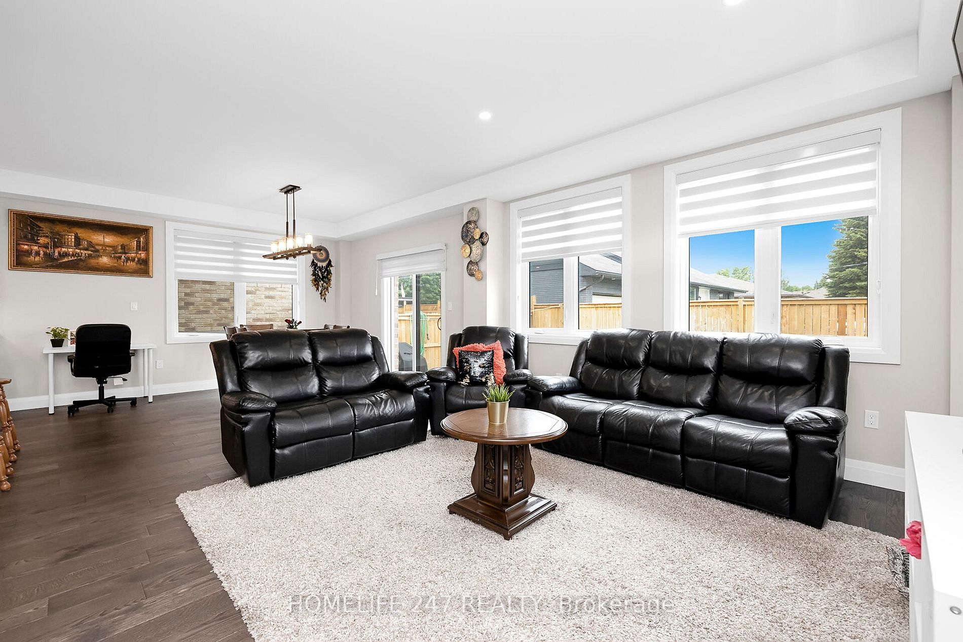 23 Forfar Ave