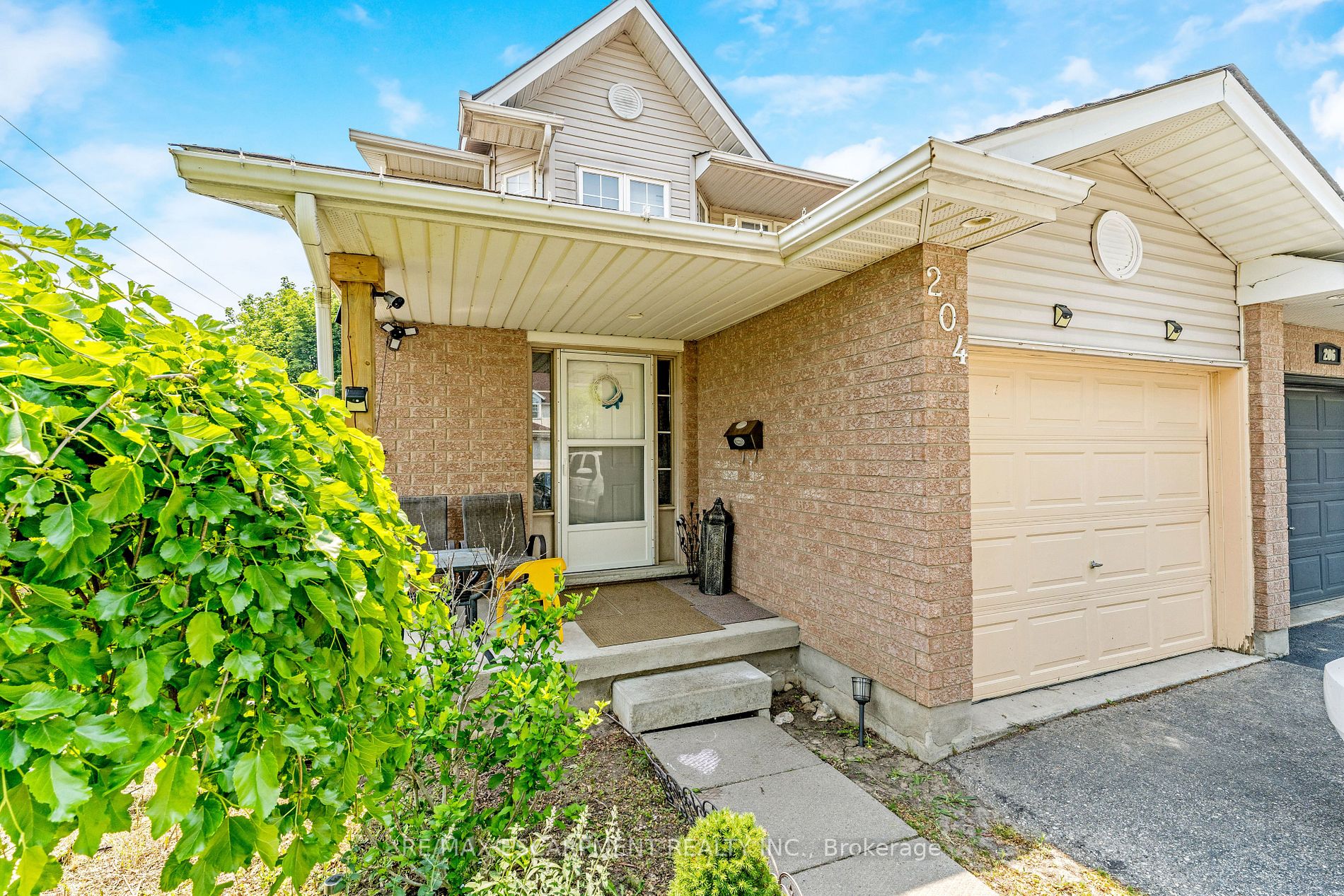 204 Silurian Dr