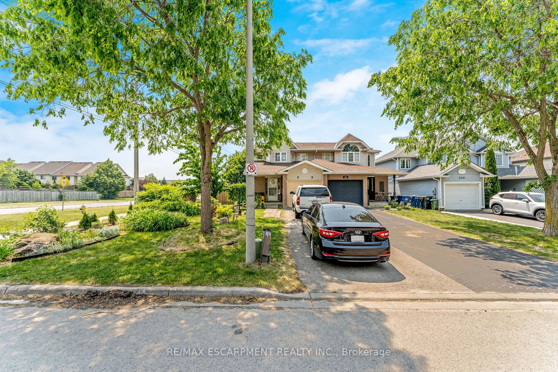 204 Silurian Dr