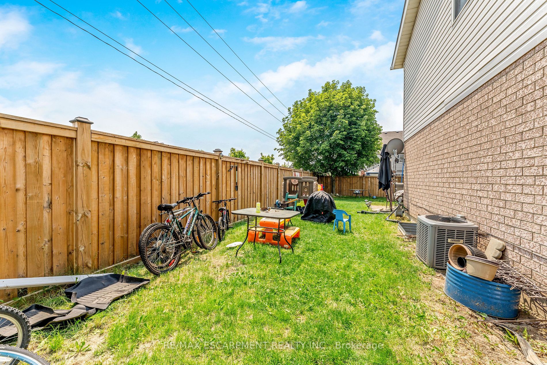 204 Silurian Dr