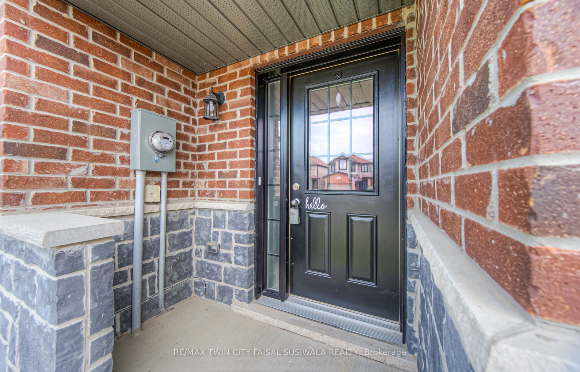 56 Honey St