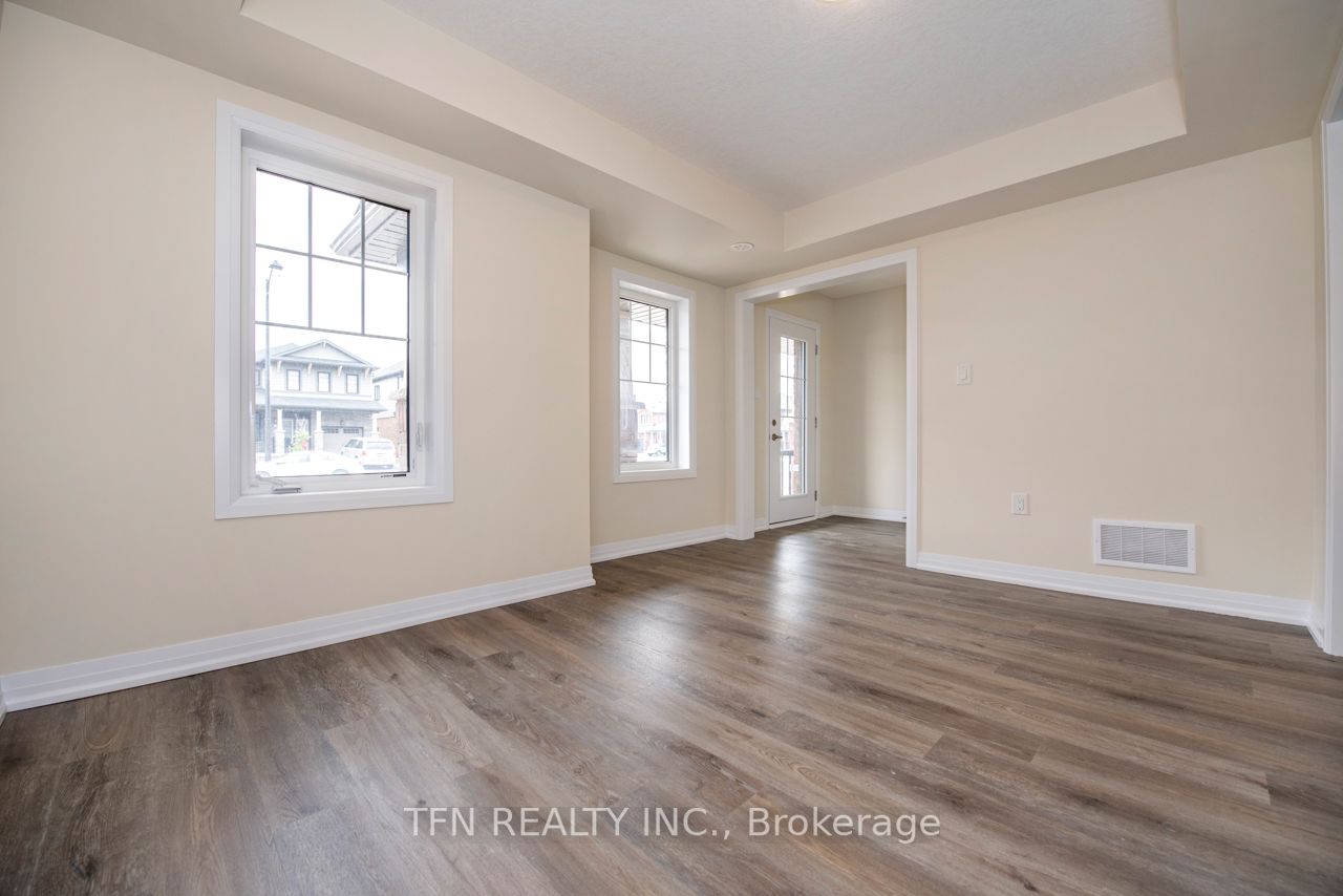 185 Bedrock Dr, #3