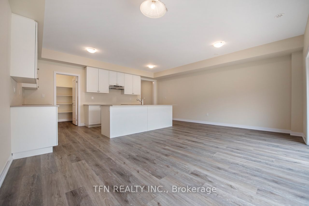 185 Bedrock Dr, #3