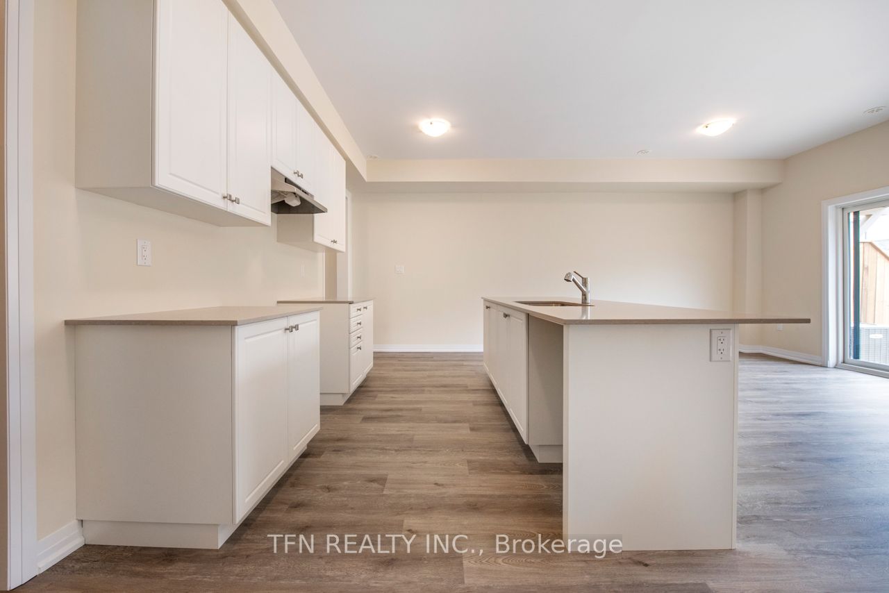 185 Bedrock Dr, #3