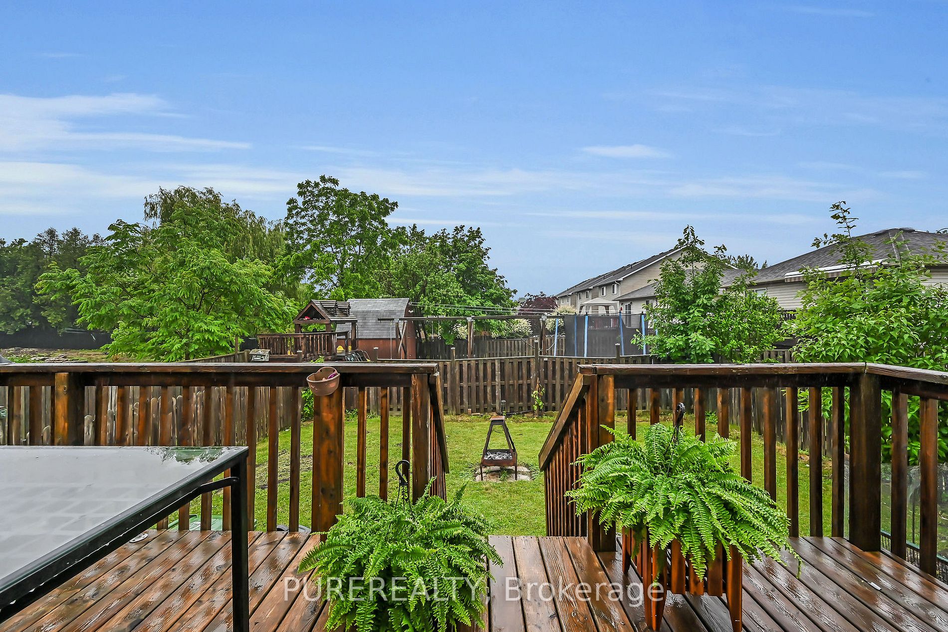 5 Longview Dr