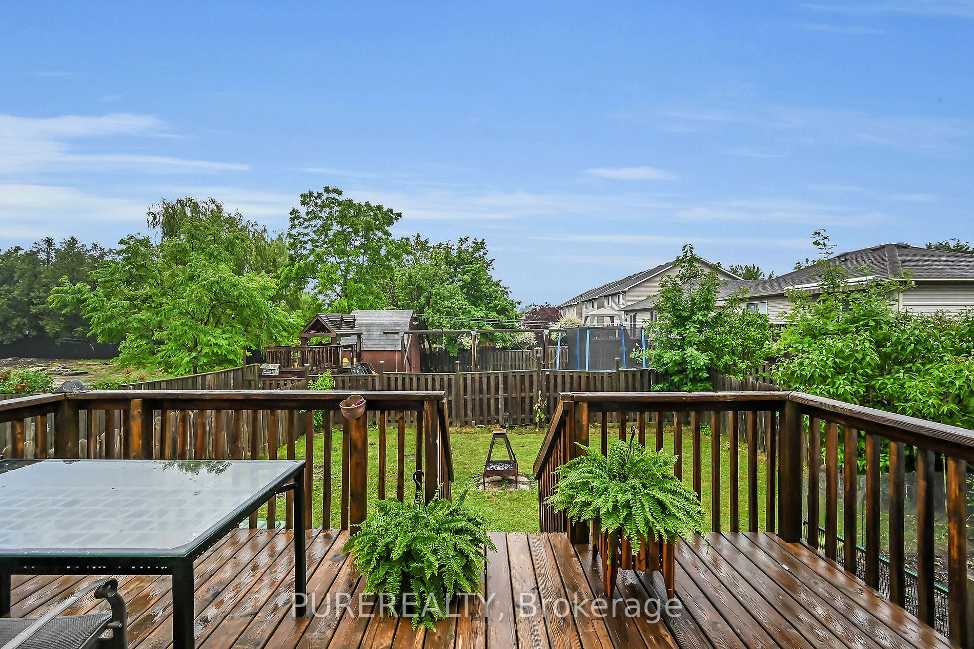 5 Longview Dr