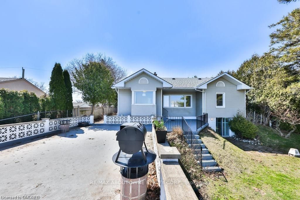 6 Tupper Blvd