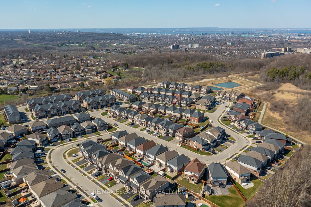 252 Westbank Tr