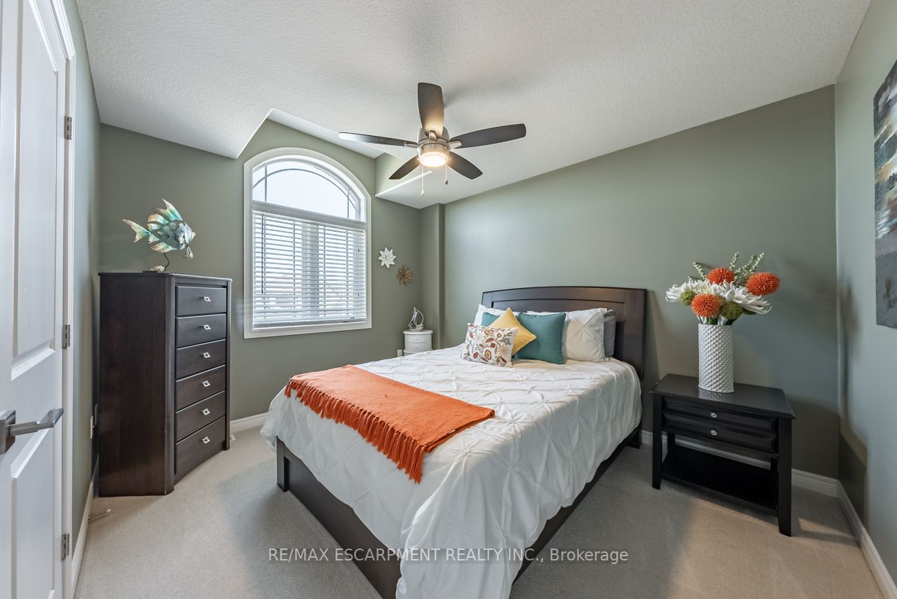 252 Westbank Tr