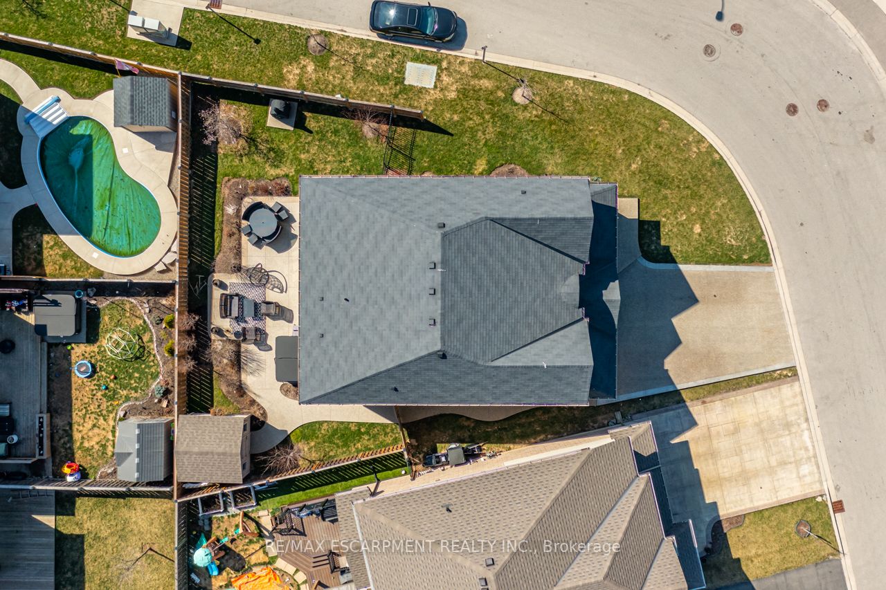 252 Westbank Tr