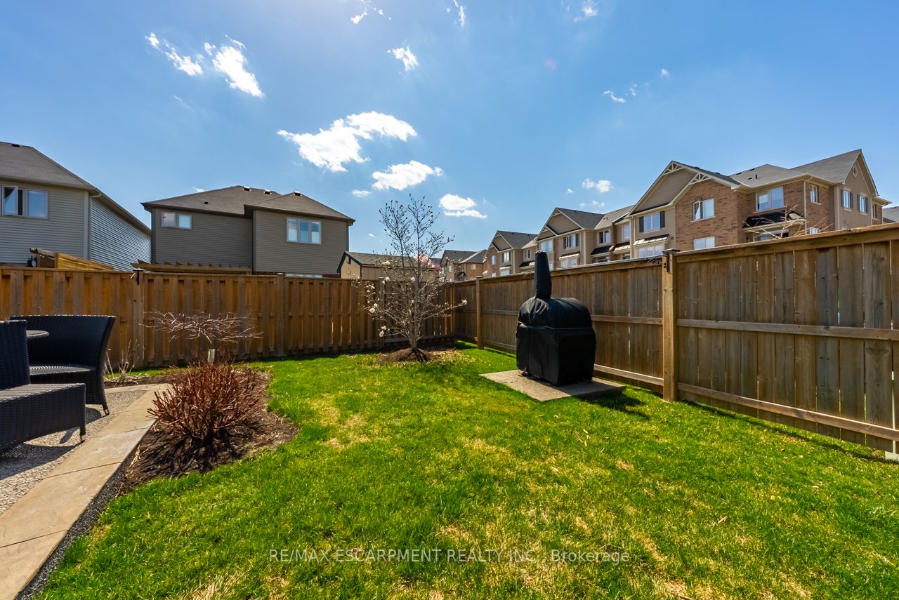 252 Westbank Tr