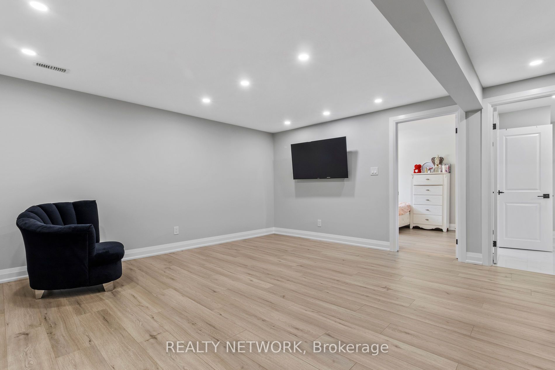 24 Tamarack Way