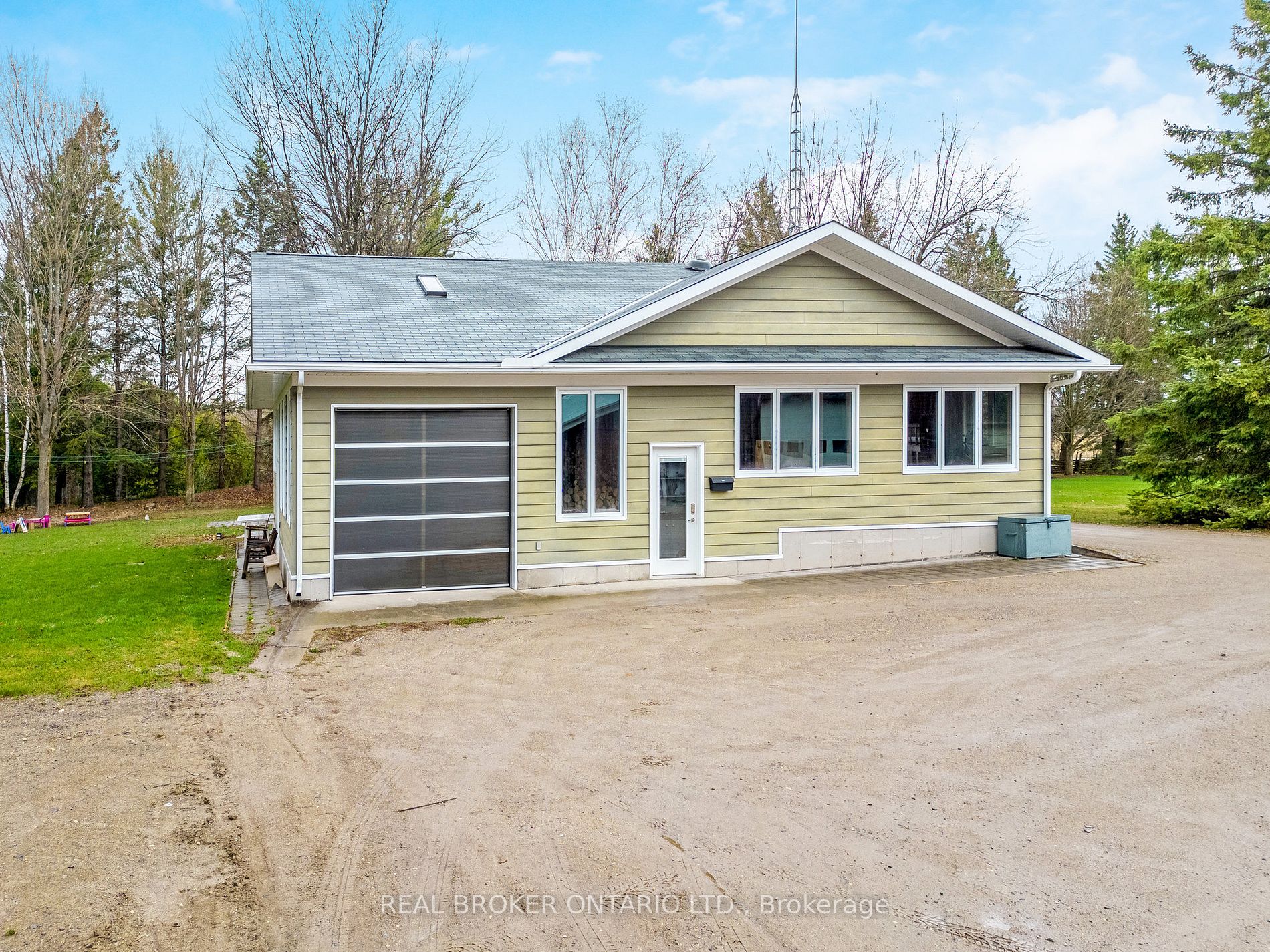 9149 Sideroad 24