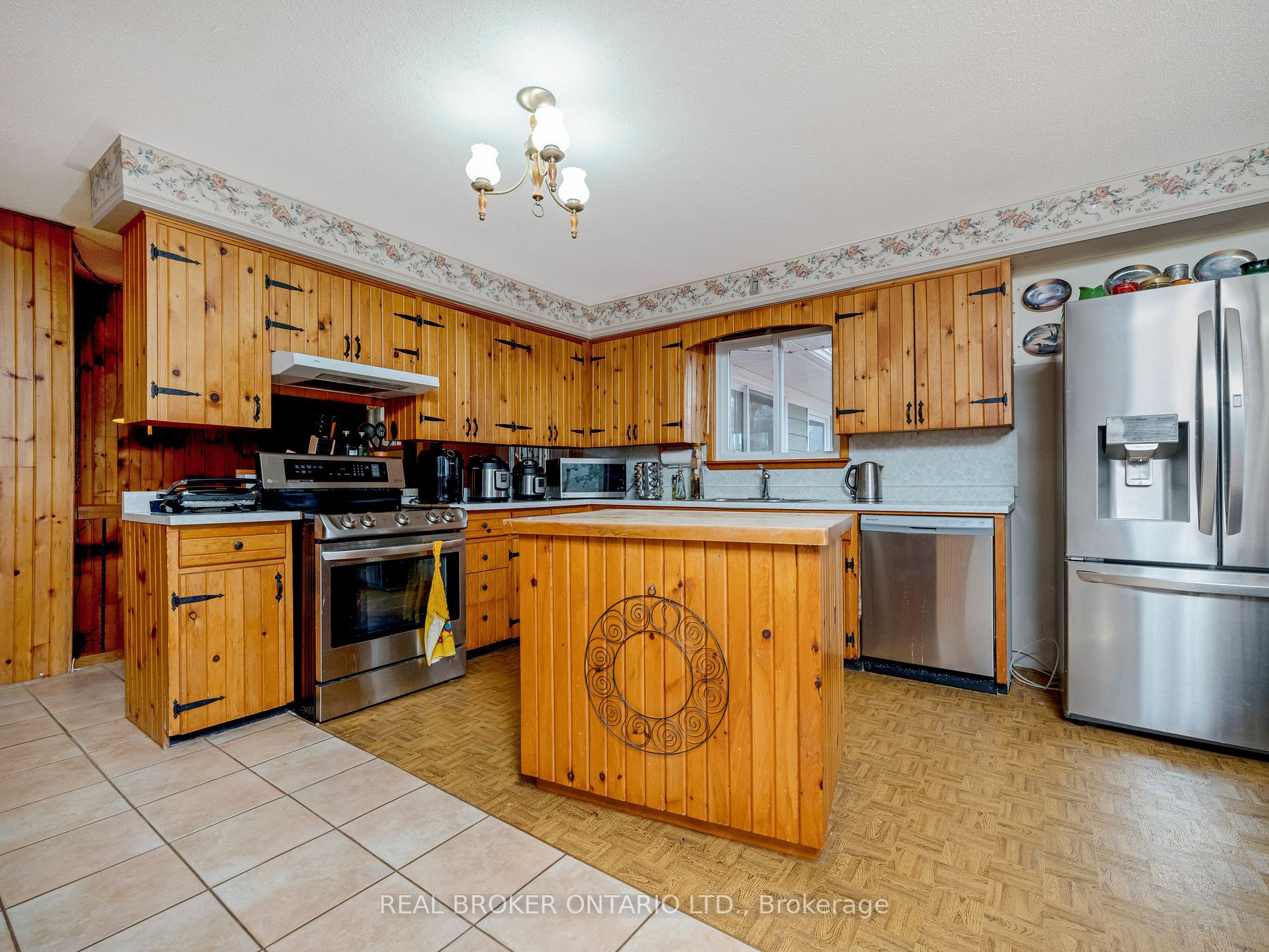 9149 Sideroad 24