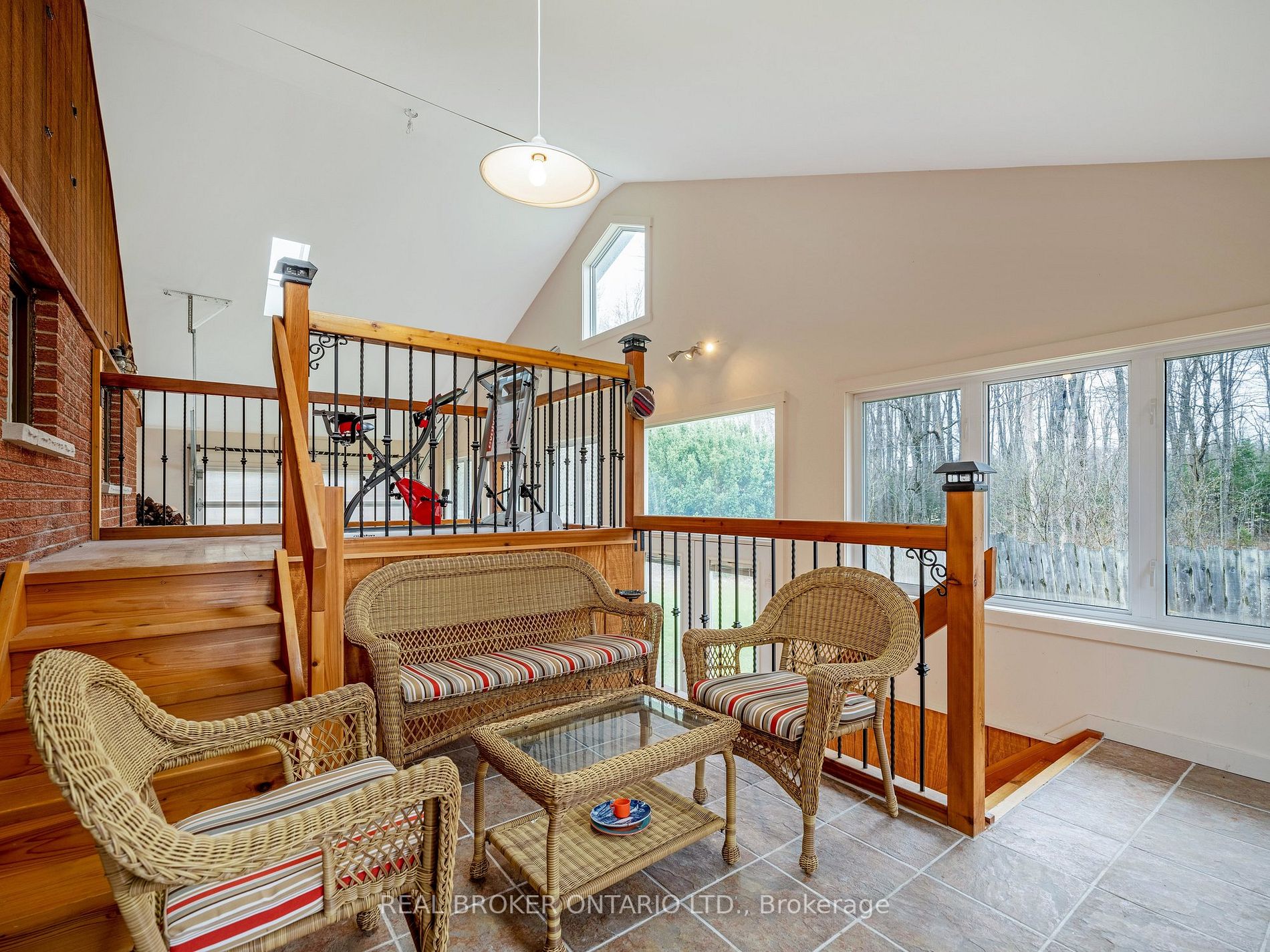 9149 Sideroad 24