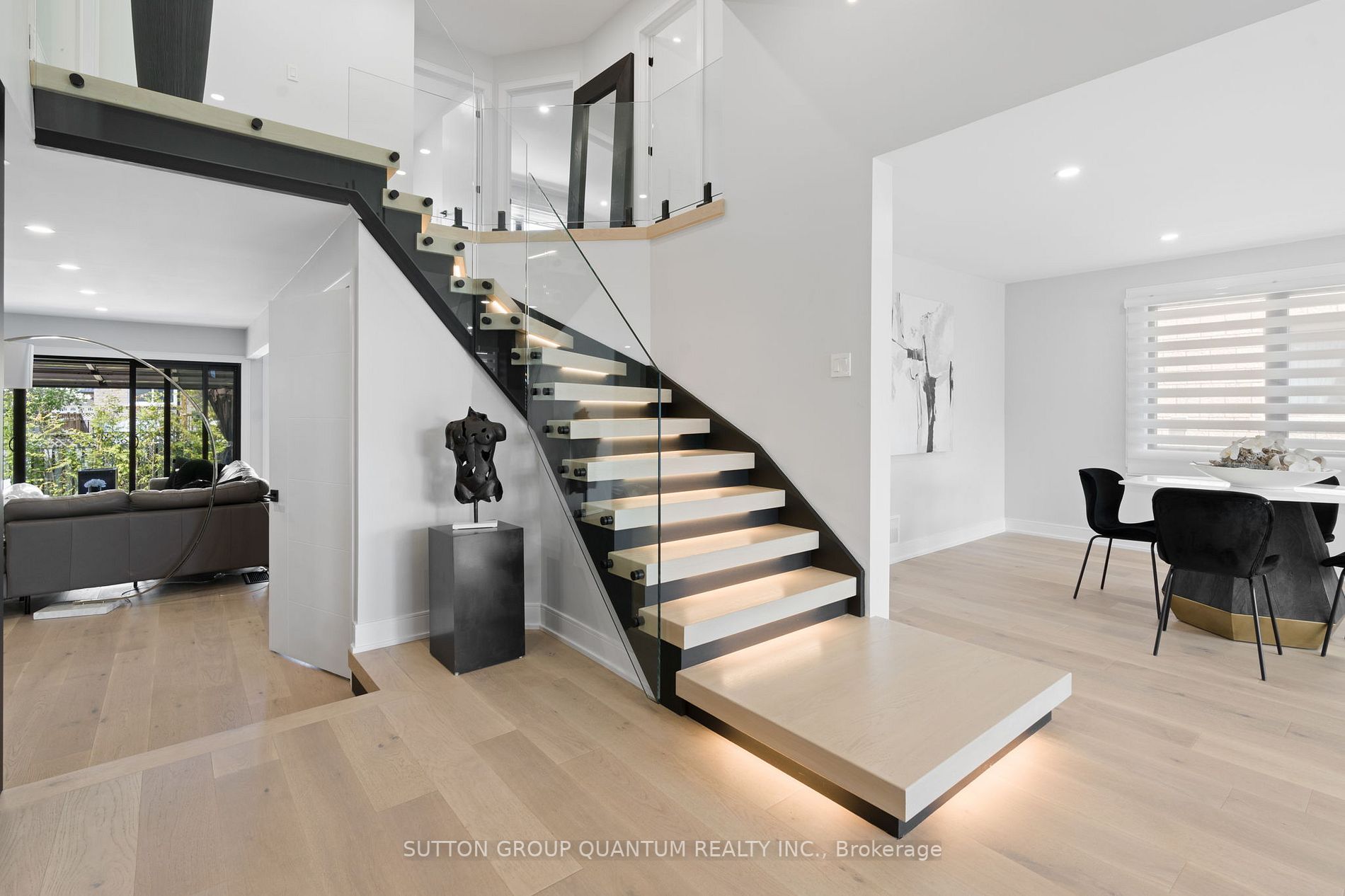 17 Clearview Dr