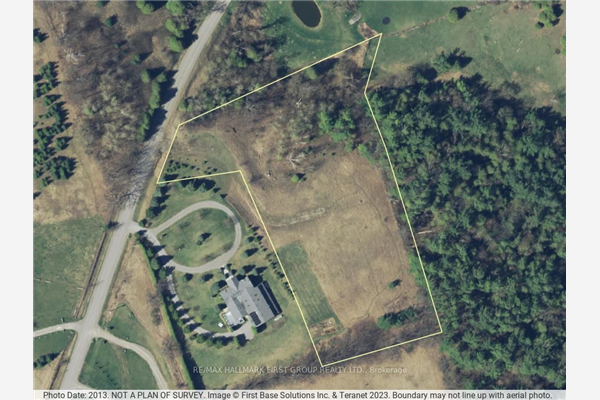 9829 Corkery Rd, Hamilton Township