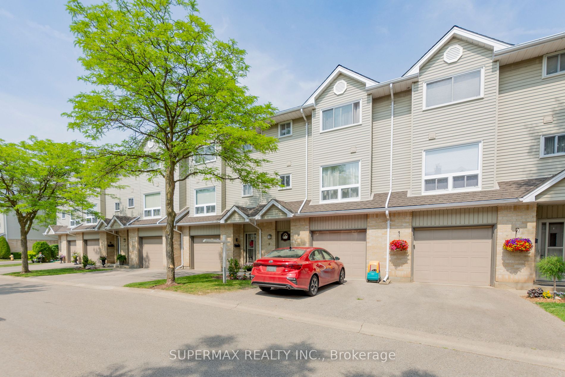 1990 Wavell Street, #5