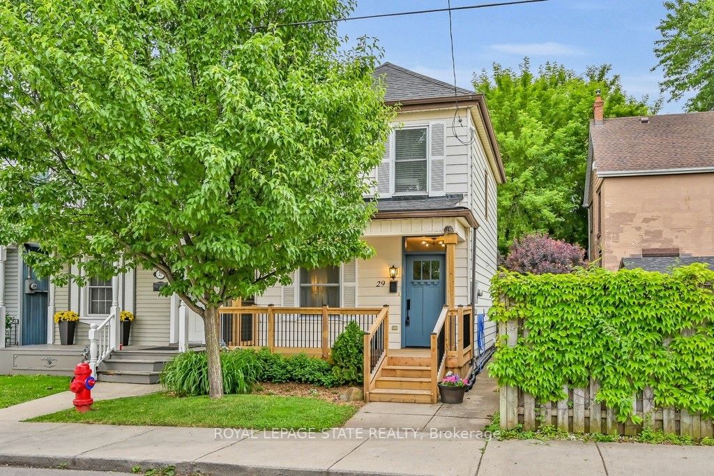 29 Picton Street W