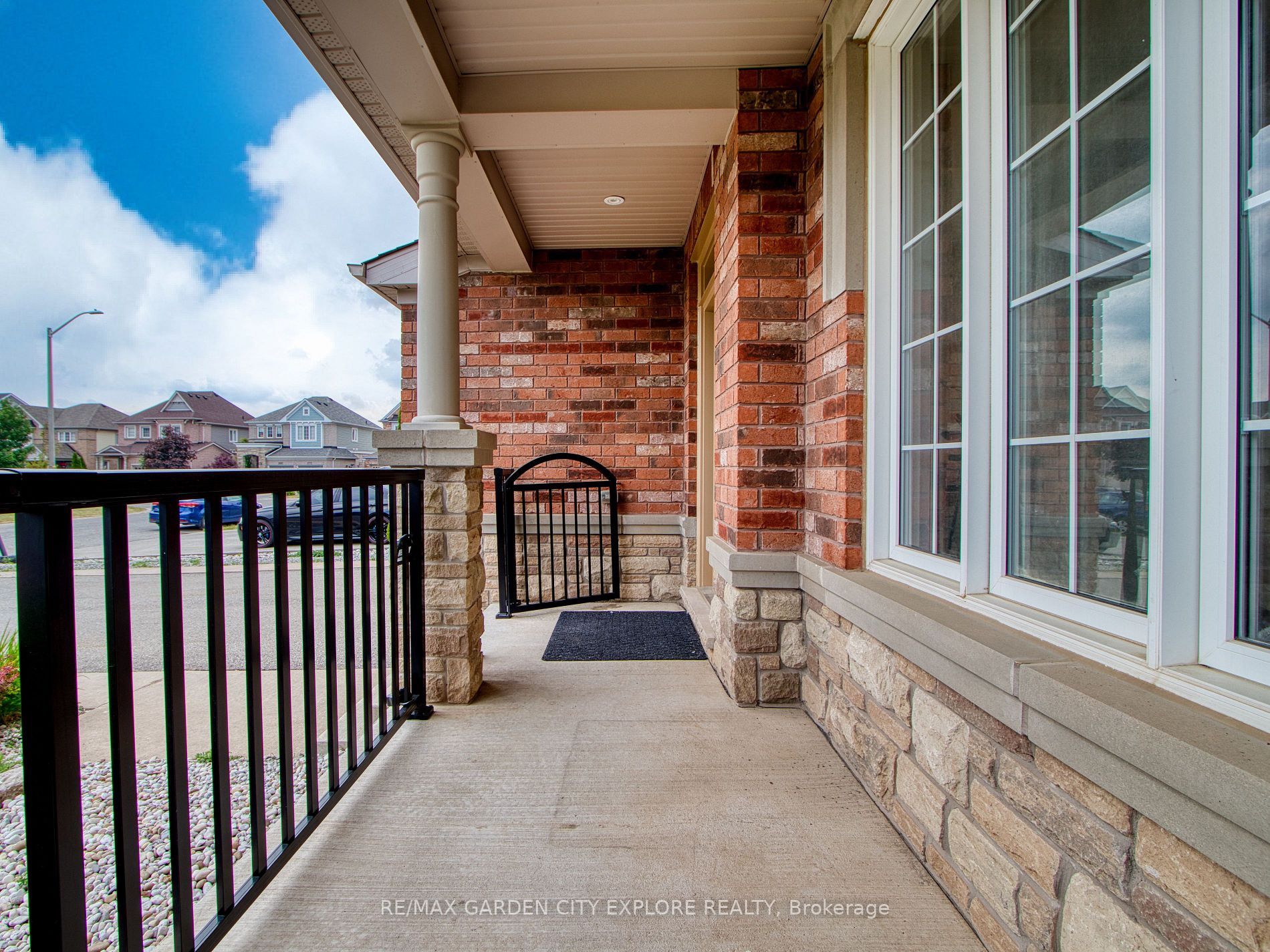 6343 Connor Crescent