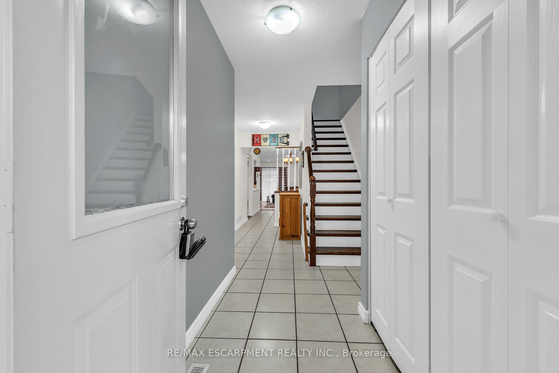 283 Macintosh Dr