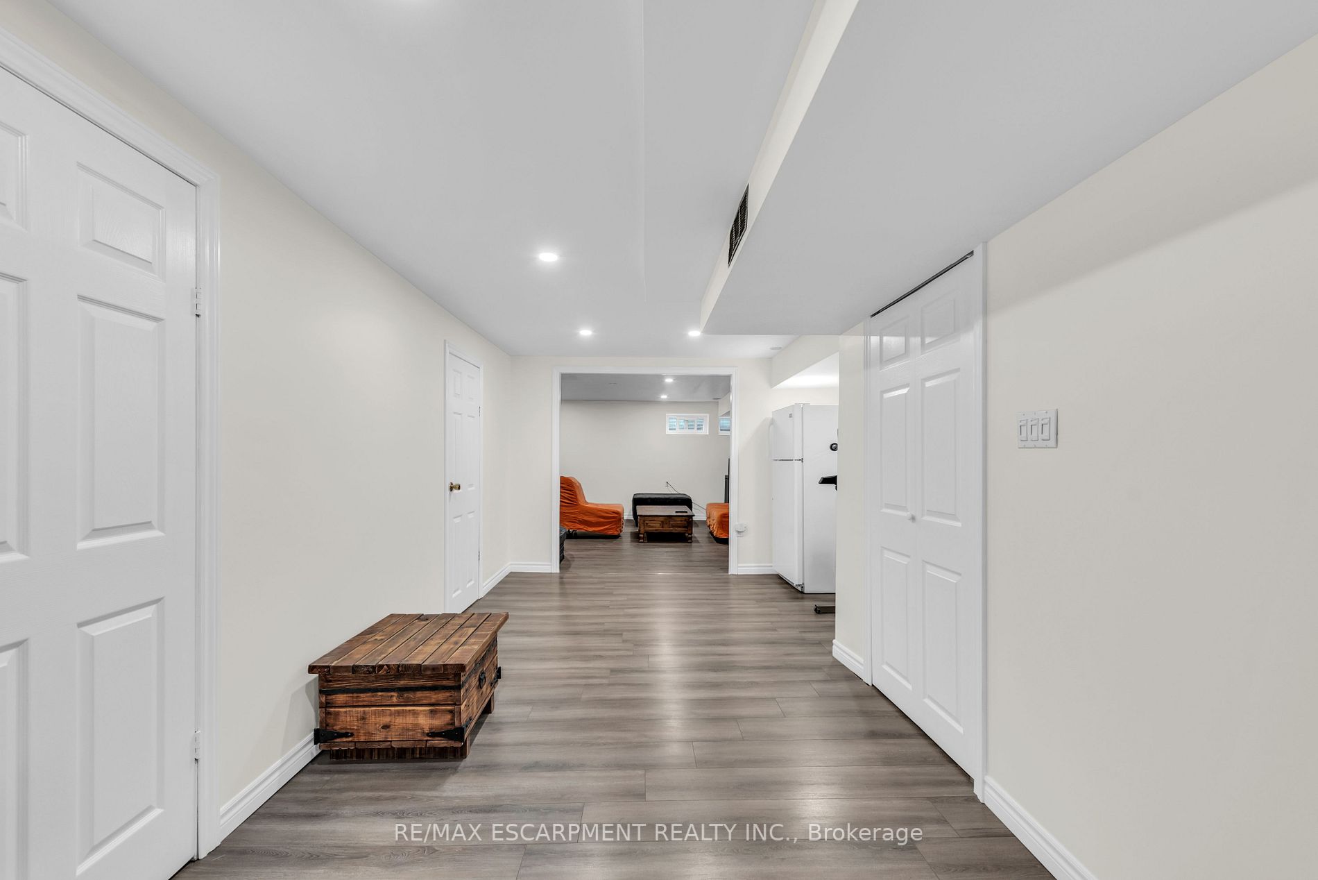 283 Macintosh Dr