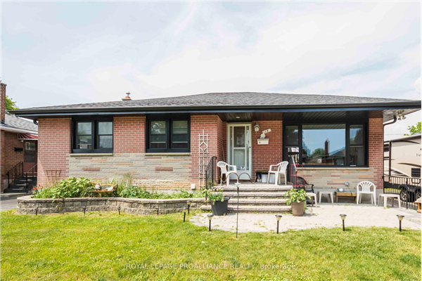 15 Gould St, Quinte West