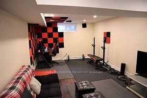 28 Holbrook Rd