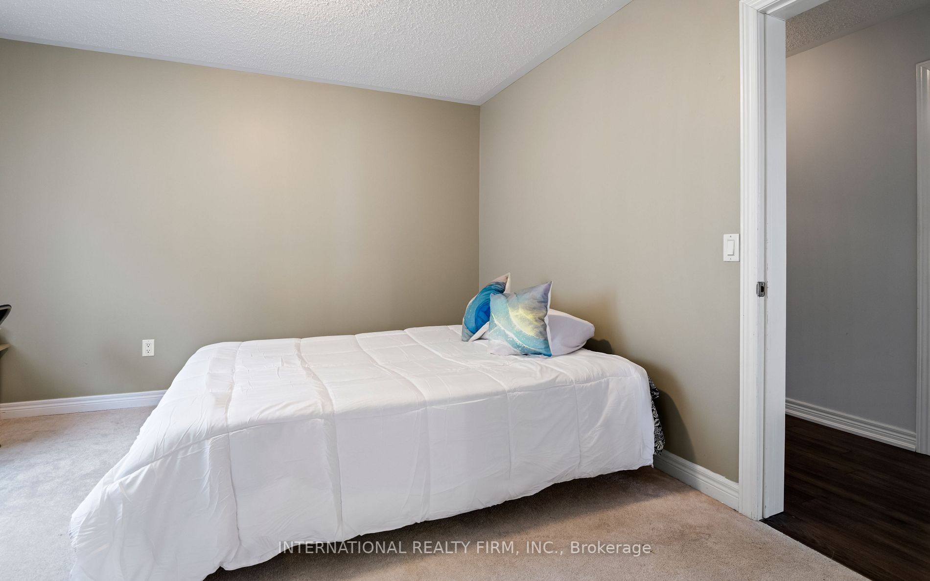 108 Johnson Dr
