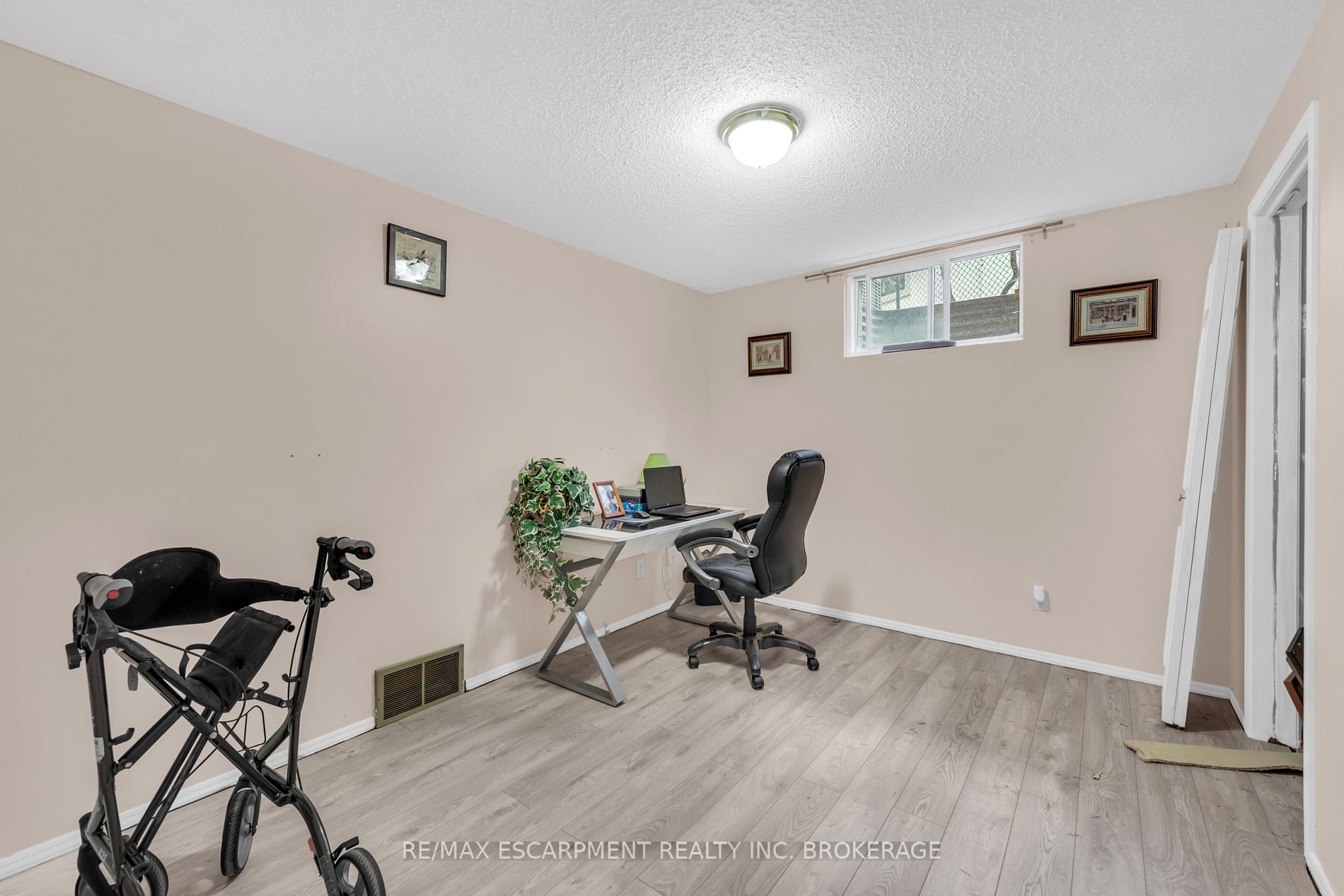 168 Albion Falls Blvd