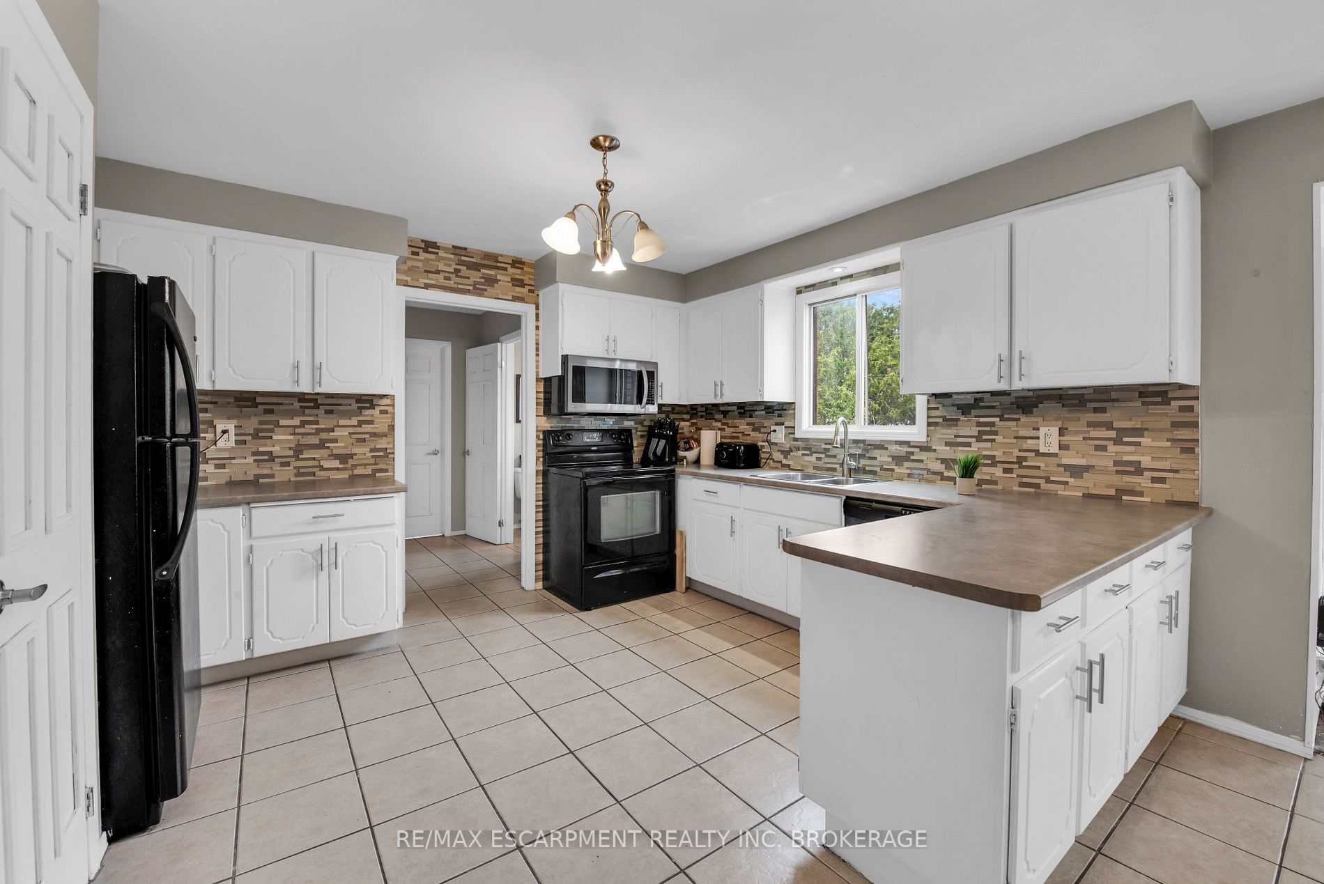 168 Albion Falls Blvd