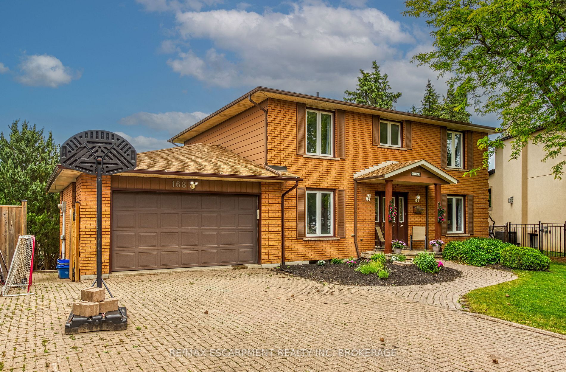 168 Albion Falls Blvd
