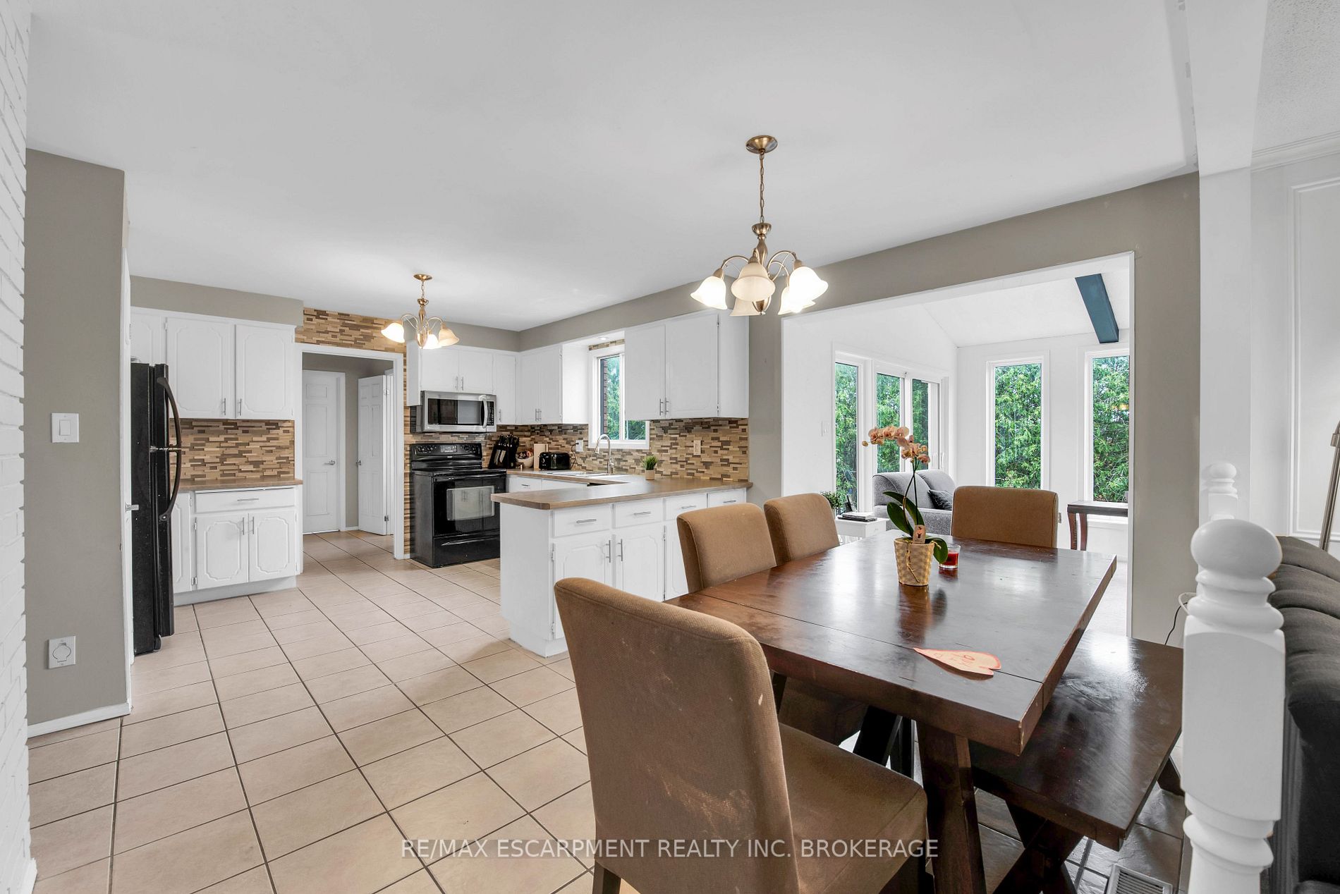 168 Albion Falls Blvd