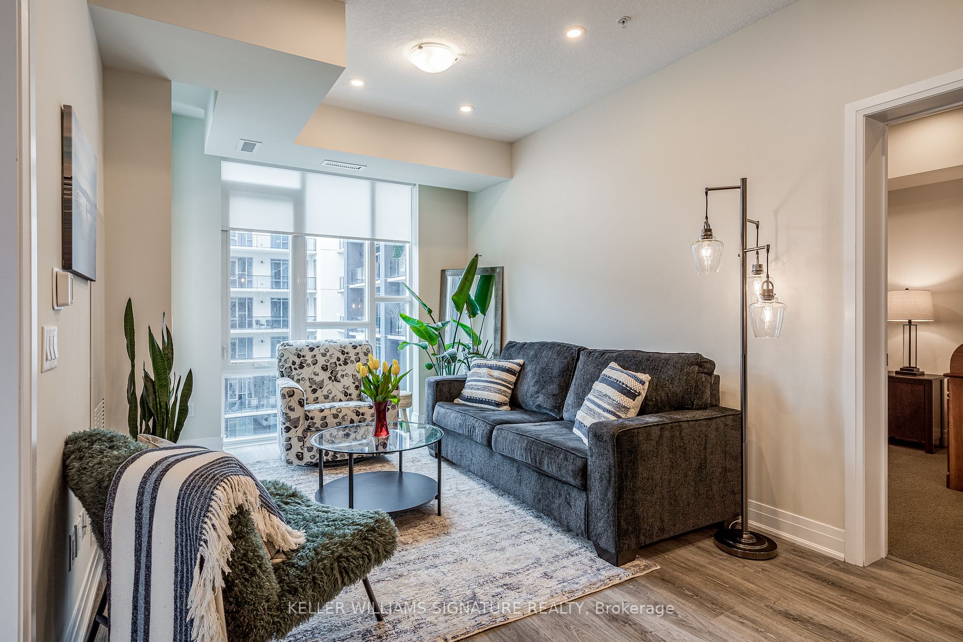 16 Concord Pl, #452
