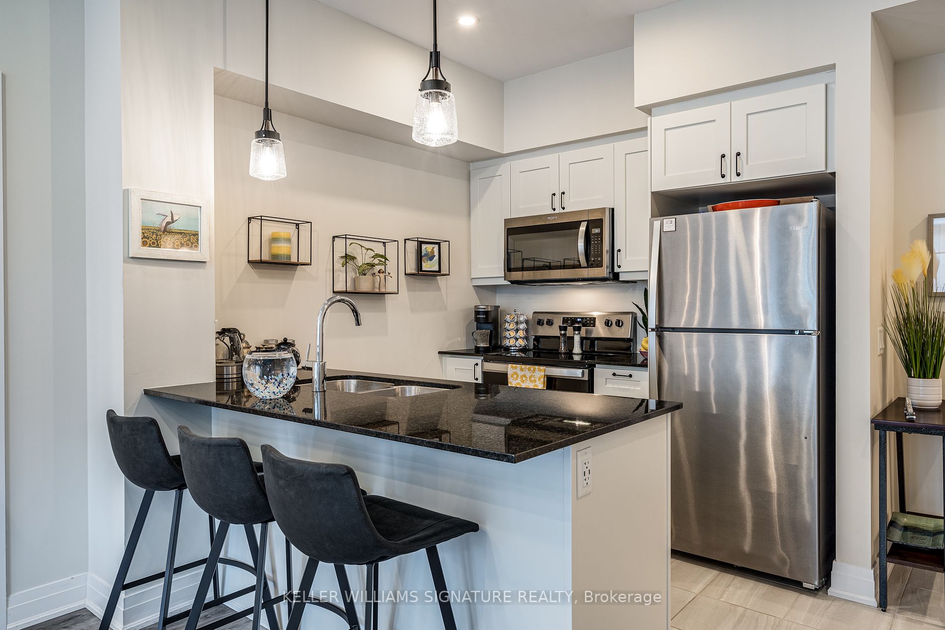 16 Concord Pl, #452