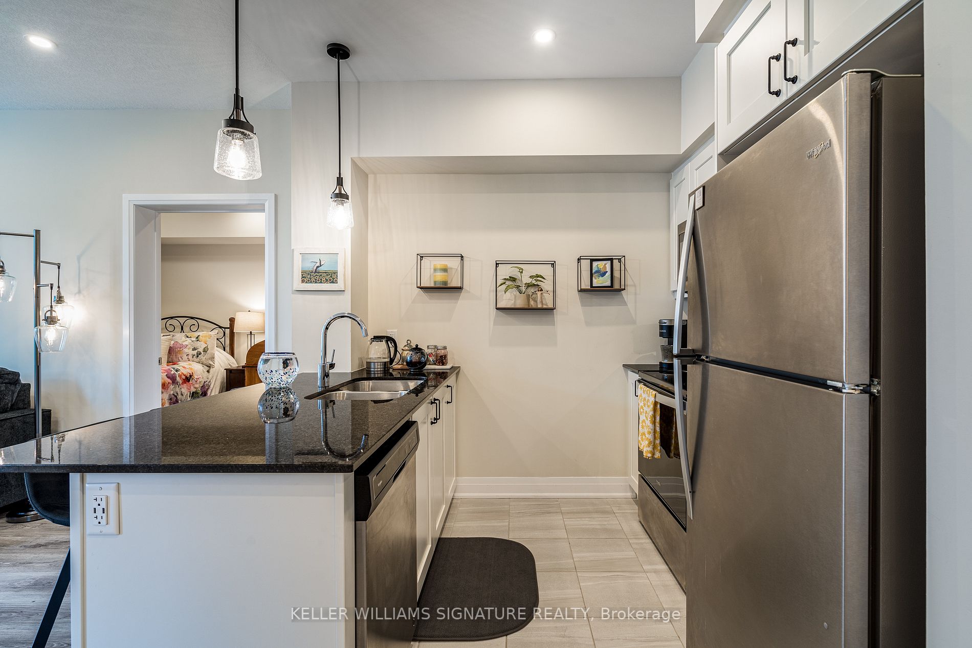 16 Concord Pl, #452