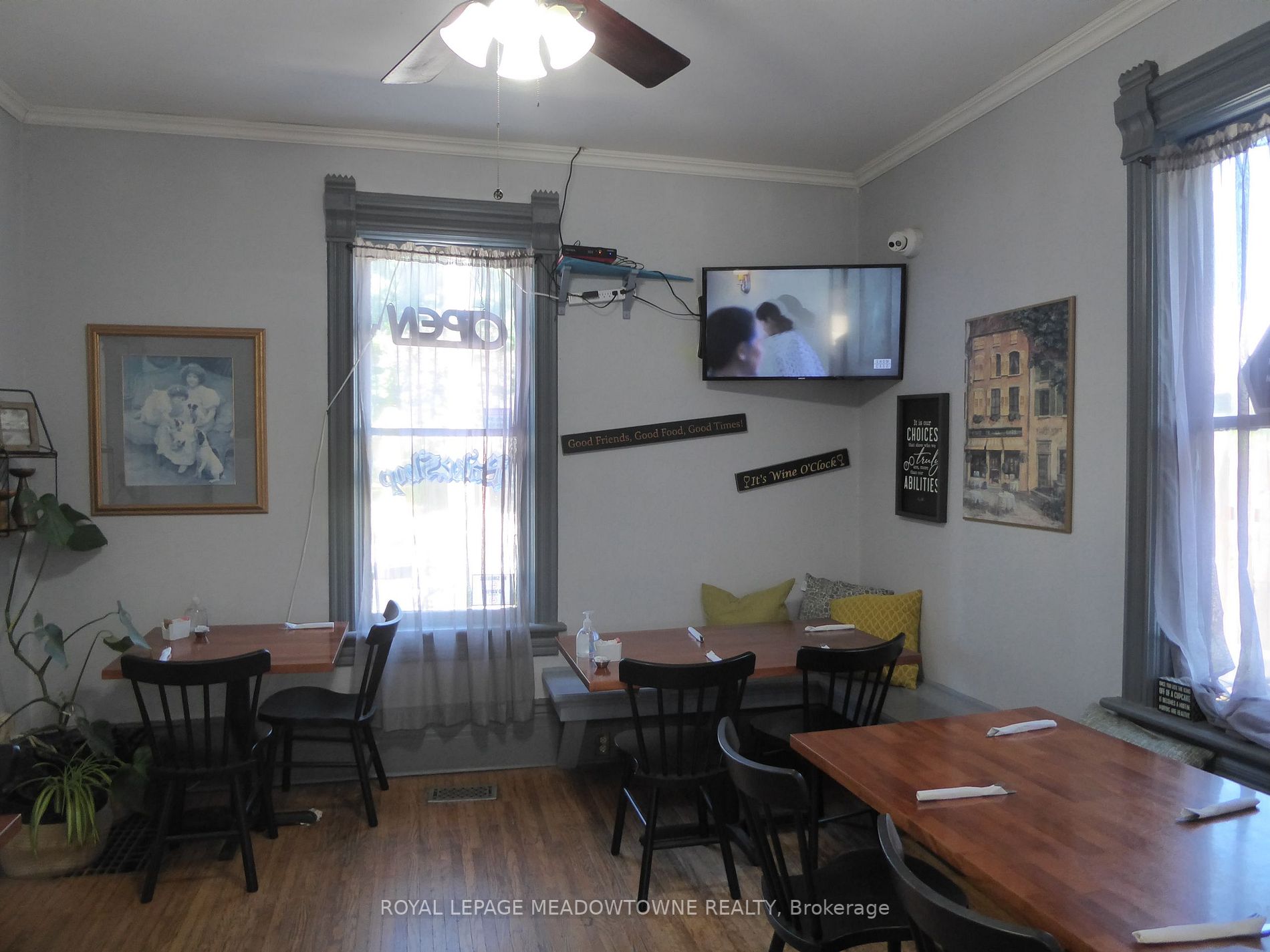 90 Trafalgar Rd