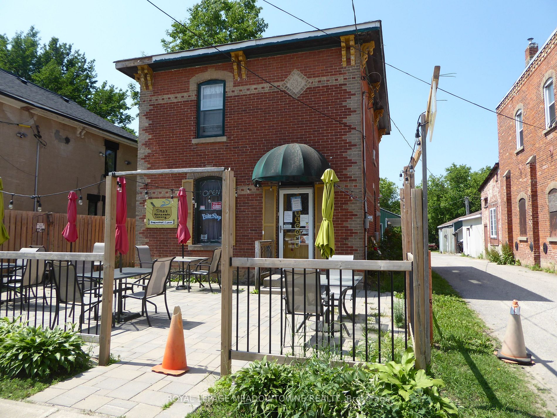 90 Trafalgar Rd